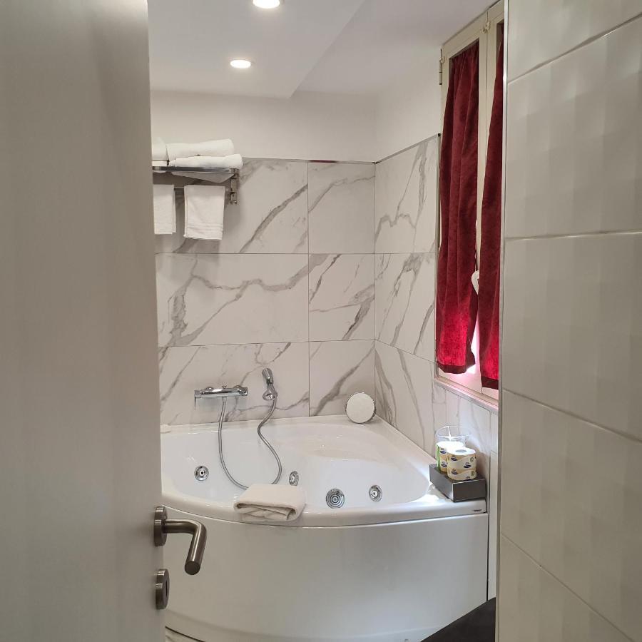 Luxury 2.0 Bed and Breakfast Napoli Eksteriør billede